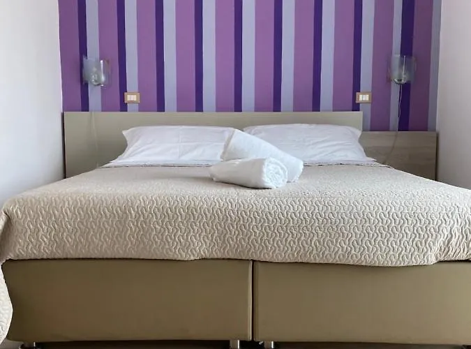 Sorrento Inn Lodge فندق مبيت وإفطار